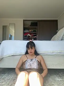 lorenamackenzie69 online show from October 1, 2025, 5:30 pm