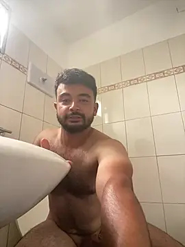 Agusmini online show from March 4, 2026, 4:24 pm