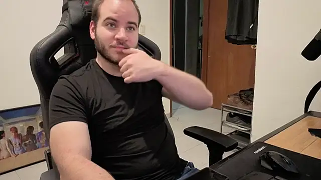 Paul00474 online show from November 9, 2025, 8:29 pm