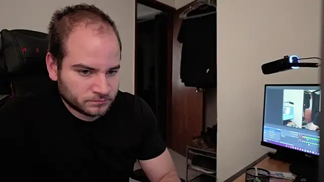 Paul00474 online show from November 14, 2025, 6:06 pm