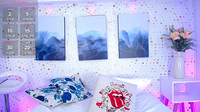 Emily Vaughan online show from November 23, 2025, 3:28 am