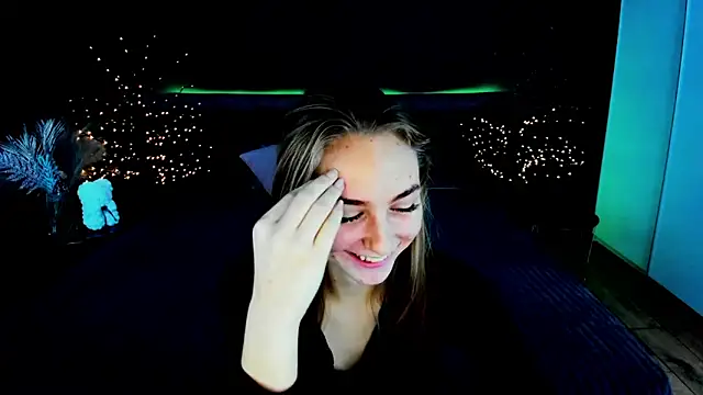 MilaAddams online show from October 10, 2025, 5:39 am