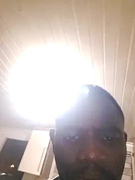 KwaneleK1 online show from September 21, 2025, 6:09 pm