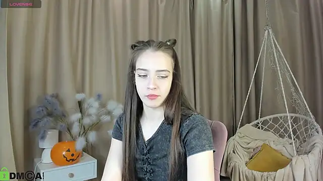 Belle Wa1ker online show from October 30, 2025, 3:08 am