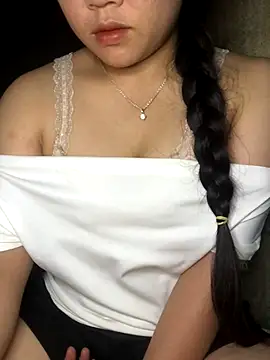 Linhmai bb online show from October 15, 2025, 3:34 pm