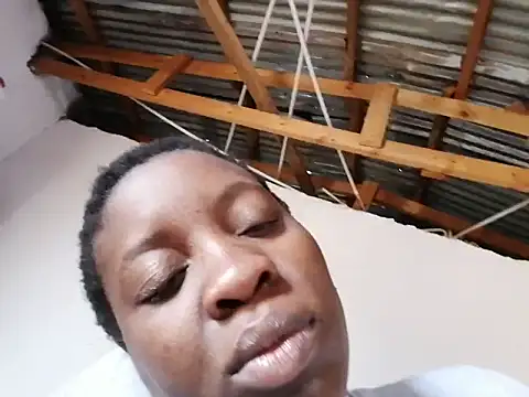 Hottnuts99 online show from October 21, 2025, 9:21 am