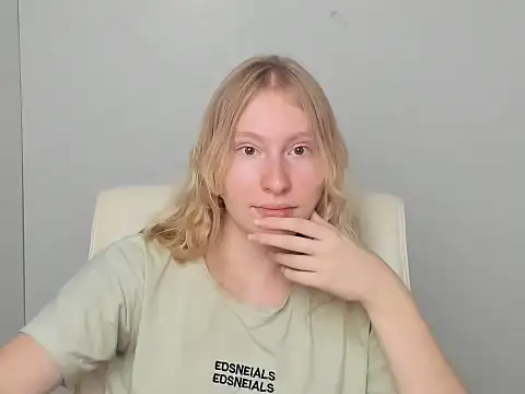 Elizabeth Kissa online show from September 10, 2025, 11:21 am
