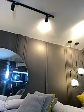 Tayler Kim online show from February 13, 2026, 6:37 pm