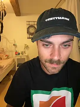 Lorik69 online show from September 13, 2025, 10:31 pm