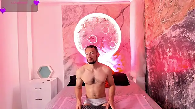 TyagoRoberts online show from September 21, 2025, 12:51 pm