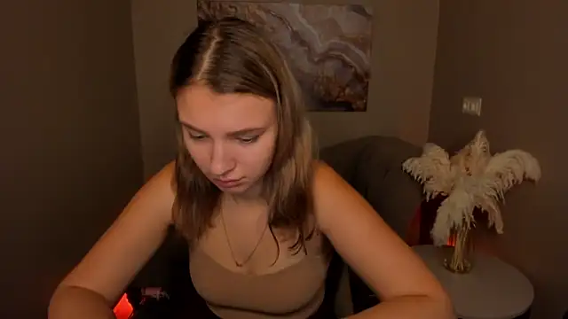 MilinaMorris online show from September 24, 2025, 3:32 am