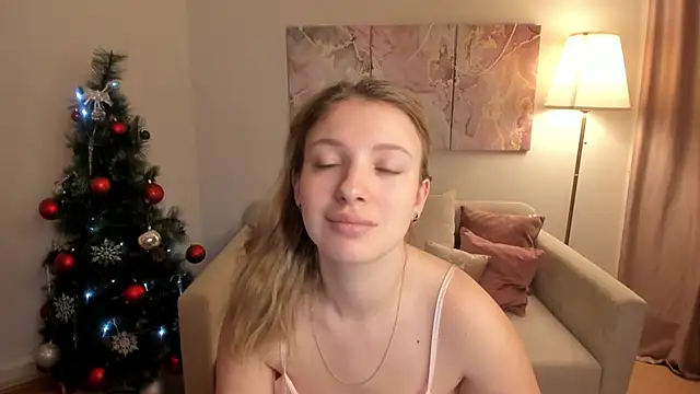 MilinaMorris online show from December 18, 2025, 1:44 am