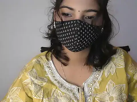 Snapshot of Hott_Noor chatting on November 6, 2025, 10:05 am Hott Noor online show from November 6, 2025, 10:05 am