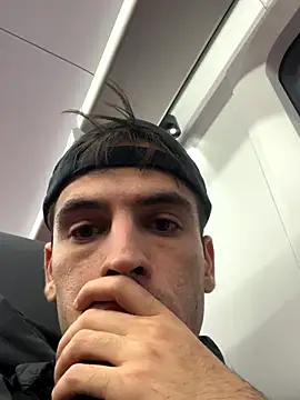 dino2603 online show from September 17, 2025, 9:05 pm