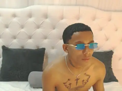 keiner vasquez online show from September 19, 2025, 7:14 pm