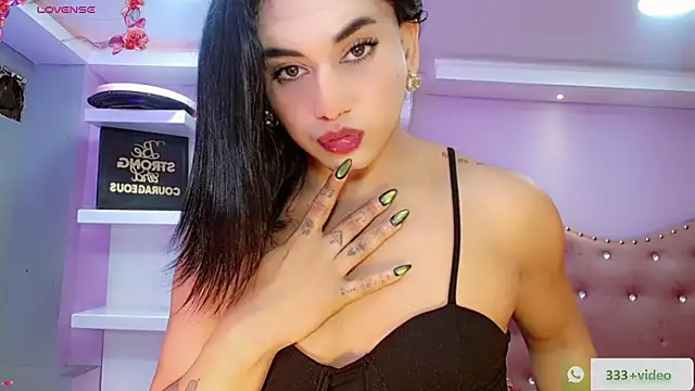 Snapshot of Valeria_Swett_ chatting on October 1, 2025, 7:31 pm Valeria Swett online show from October 1, 2025, 7:31 pm