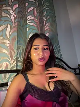 STRIP GLOW online show from April 9, 2026, 10:26 pm