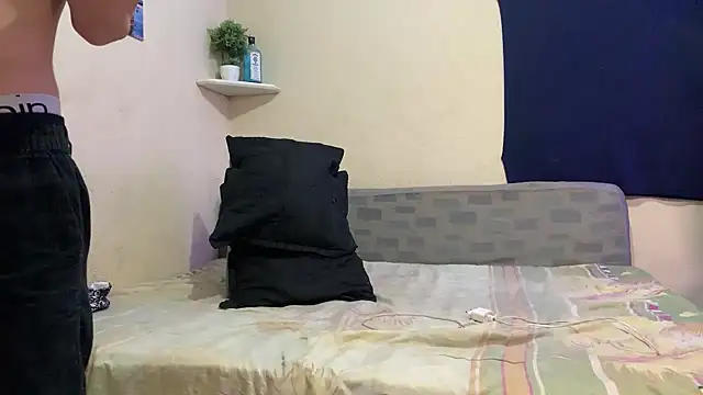 Claracacheadaa online show from September 10, 2025, 2:39 pm