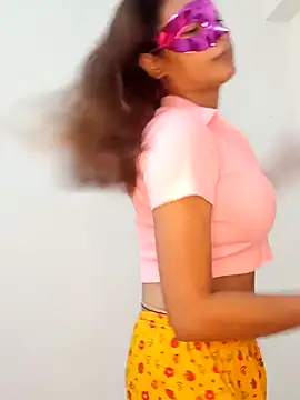 Snapshot of new_coupleee chatting on September 12, 2025, 2:39 pm new coupleee online show from September 12, 2025, 2:39 pm