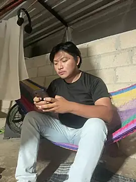 santyhotbi online show from February 15, 2026, 7:38 am