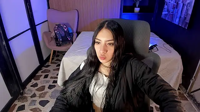 AlliceCopper online show from February 13, 2026, 12:56 pm