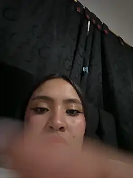  SharonFox online show from September 19, 2025, 1:51 am