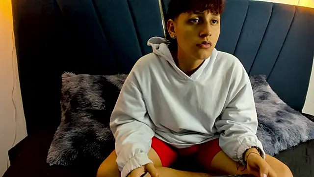 zeusapollofuck online show from September 11, 2025, 9:15 pm