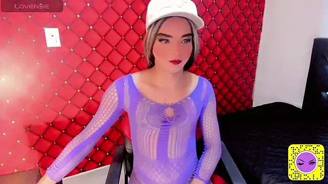 MIA HOT23CM S7S online show from October 1, 2025, 8:26 pm