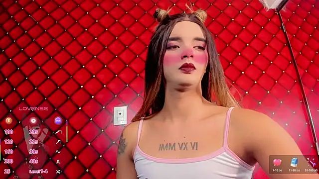 MIA HOT23CM S7S online show from November 5, 2025, 2:55 am