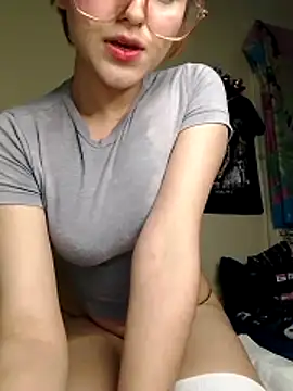 elizabeth05 online show from October 19, 2025, 11:38 pm