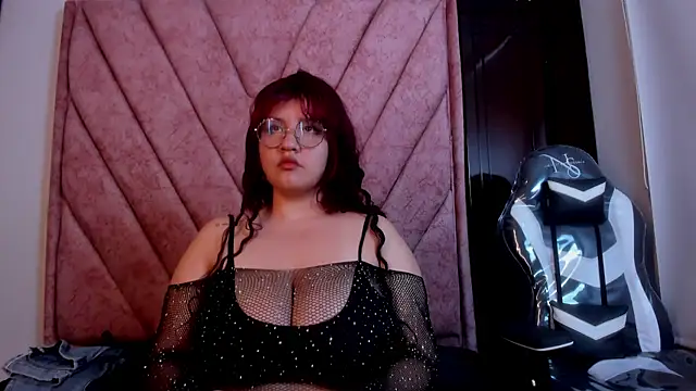 Lilly Ross online show from September 20, 2025, 3:40 am