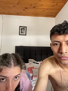 coupledesire18 online show from October 12, 2025, 5:12 pm