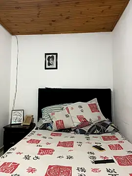 coupledesire18 online show from October 30, 2025, 12:12 am