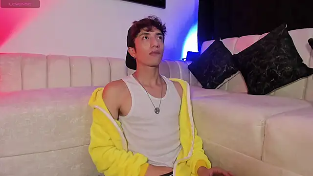 mhatias  online show from April 21, 2026, 4:52 am