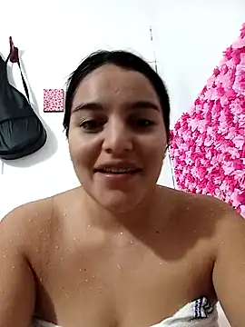 chloe 90 online show from November 2, 2025, 10:12 pm