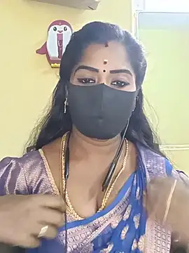 Snapshot of tamilammukuttyy chatting on July 17, 2026, 9:27 am tamilammukuttyy online show from July 17, 2026, 9:27 am