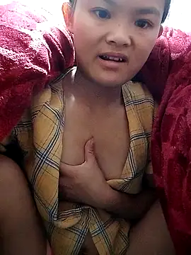 xinhxinhcute online show from November 5, 2025, 11:05 pm