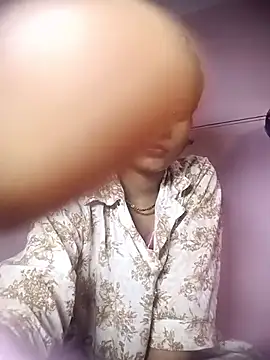 Hot Mayra  online show from November 18, 2025, 5:12 am