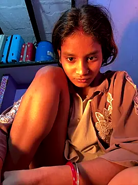 Hot Mayra  online show from December 18, 2025, 6:52 am