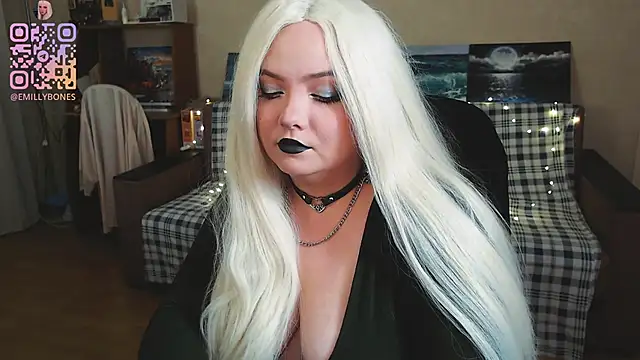 EmillyBones online show from September 8, 2025, 6:07 pm