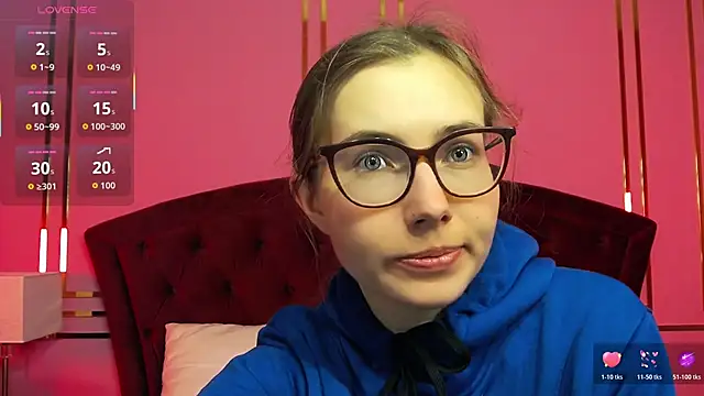 JessieJuss online show from April 4, 2026, 4:59 pm