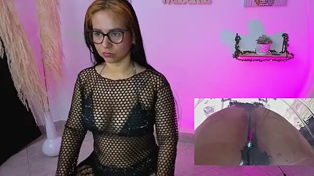 Snapshot of VioletaMedusa chatting on September 26, 2025, 11:58 am VioletaMedusa online show from September 26, 2025, 11:58 am