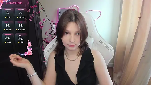 AudreyyKim online show from April 21, 2026, 8:42 am