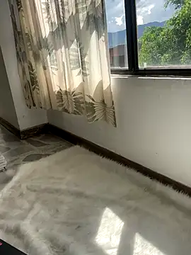 GiorgiaLuxee online show from September 21, 2025, 7:15 pm