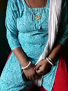 Snapshot of desi_boudi87 chatting on April 22, 2026, 3:31 am desi boudi87 online show from April 22, 2026, 3:31 am