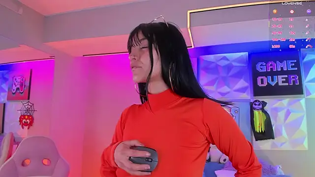 Snapshot of LindaWz_ chatting on October 29, 2025, 4:48 am LindaWz online show from October 29, 2025, 4:48 am