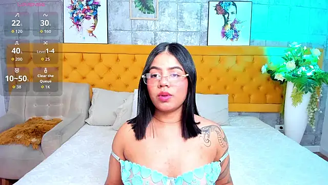 LiilithNova online show from April 22, 2026, 4:37 am