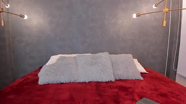 jazlin angels online show from October 4, 2025, 6:11 am