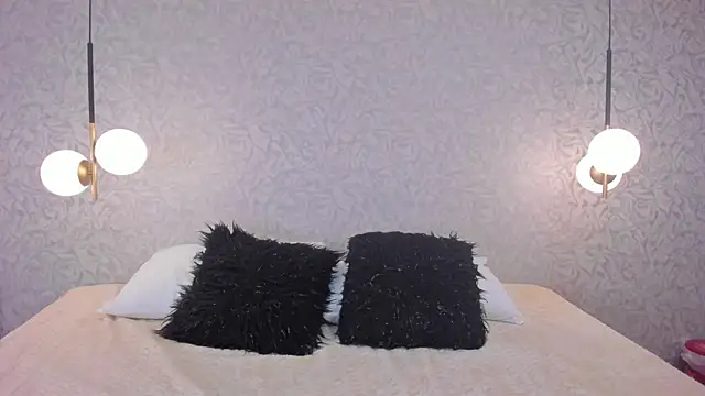 jazlin angels online show from October 5, 2025, 6:23 am