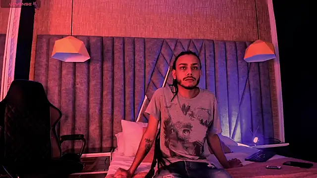 Boss Domiinator online show from October 12, 2025, 4:00 am